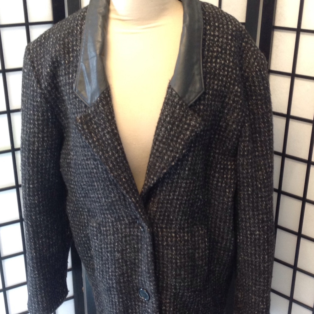 Tweed type coat EUC. MEASURES LIKE A MED .